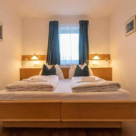 Гостевой дом Family Flat With Wi-Fi And Parking Копенгаген